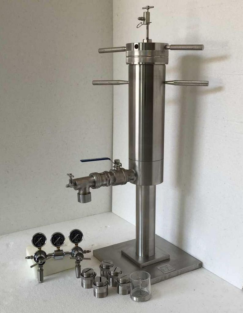 Lost circulation material test device(LCM)