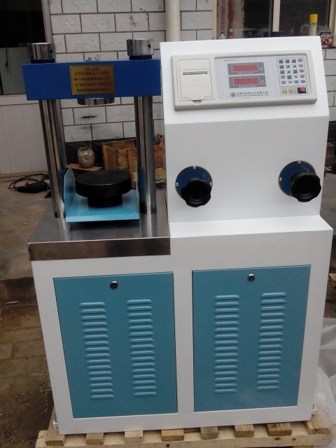 Pressure machine for cement testing